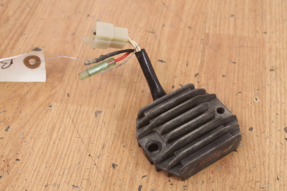 Yamaha Bear Tracker 250 1999 regulador de voltaje Foto 4 de 4