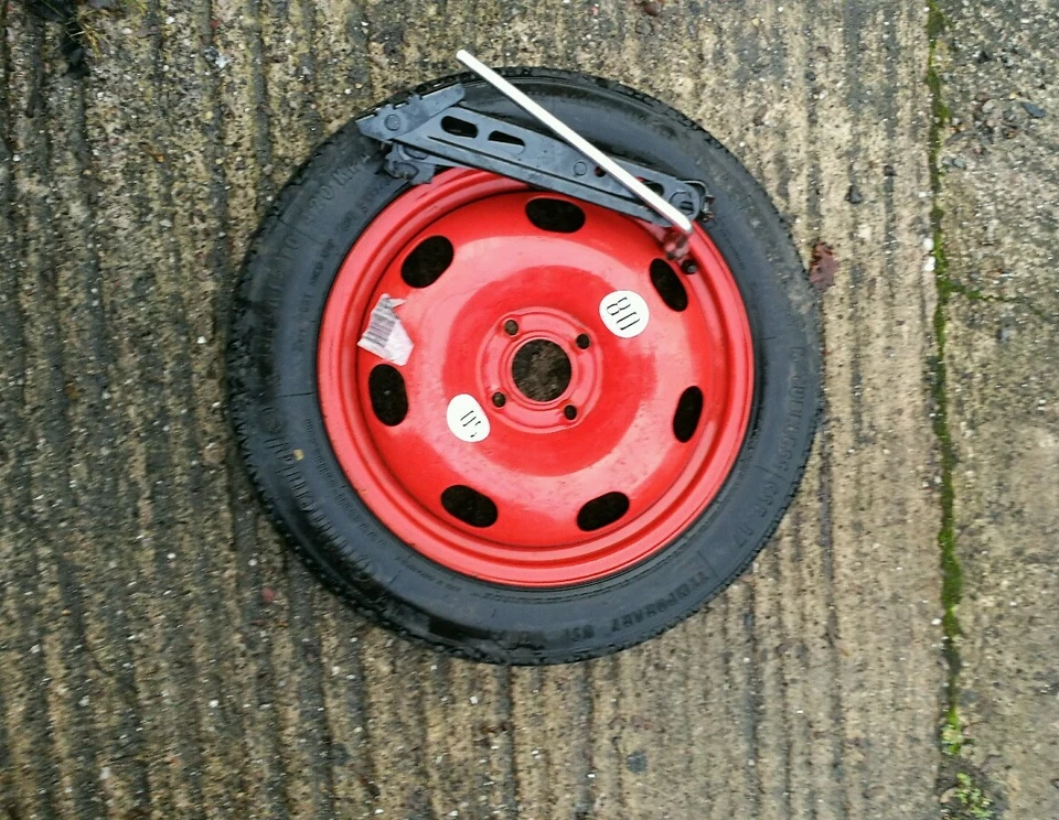 VAUXHALL CROSSLAND 2017-PRESENT DAY SPACE SAVER 16" SPARE WHEEL & TYRE JACK KIT - Image 1 of 1