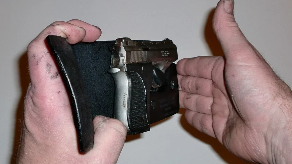 Kevin's Wallet/Pocket Holster - Phoenix Arms HP22/25 - Image 3 of 4