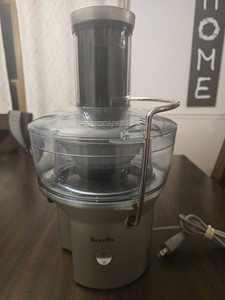 Breville Juice Fountain - Model BJE200XL Compact - Juice Extractor-