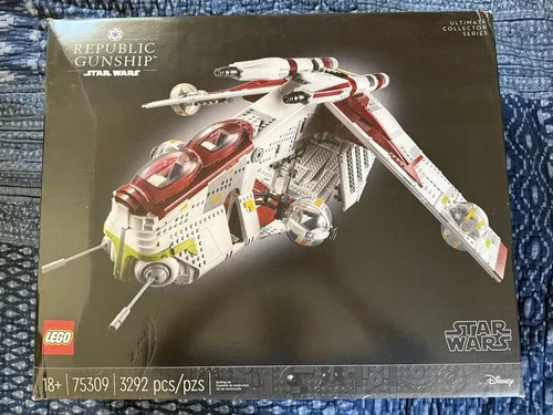 New ListingLEGO Star Wars: Republic Gunship (75309) Brand New Sealed *Damaged Box*