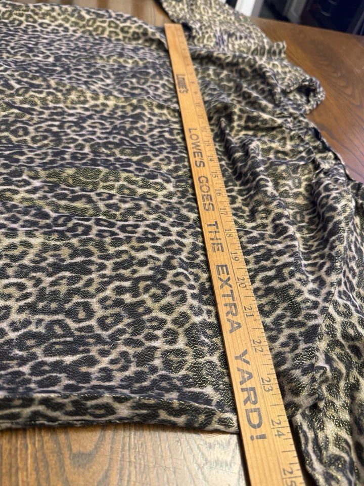 Blusa para mujer Talbots mezcla de seda estampado de leopardo talla grande manga 3/4 Foto 2 de 4