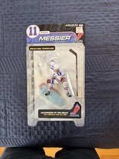 Mark Messier 2000 Action Figure McFarlanes Series 2 Spawn NHLPA NY Rangers NIB