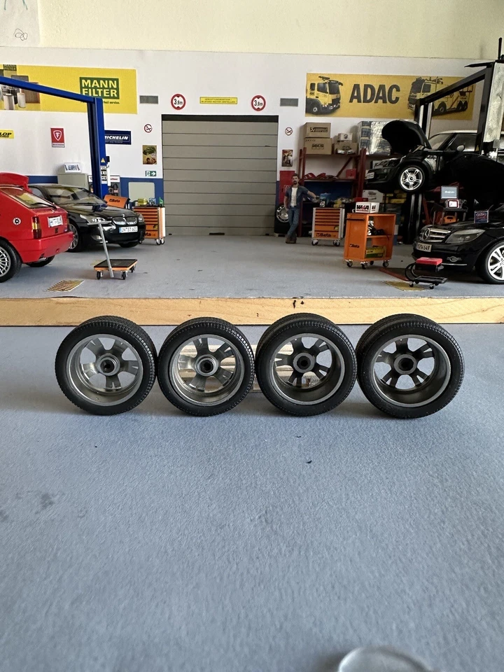 1:18 Cerchi Lamborghini Gallardo Norev - Immagine 3 di 4