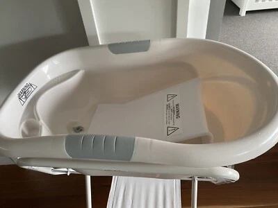 bath tub baby bunting