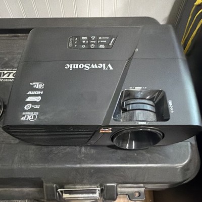 ViewSonic VS 15873 DLP Projector With Remote and Power Cable