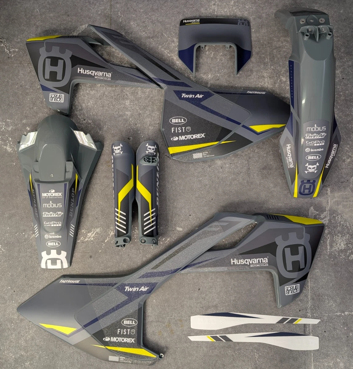 Motorcycle & Scooter Fairings, Plastics & Body Kits for 2019