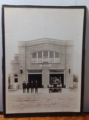 #ad 20#x27;s Cabinet Card East Side Fire Station Sioux Falls ND 5 1 2quot; x 7 1 2quot; RRP 413 $42.67