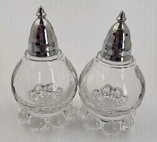Vintage Imperial Glass Candlewick  Round Salt & Pepper Shaker Set 