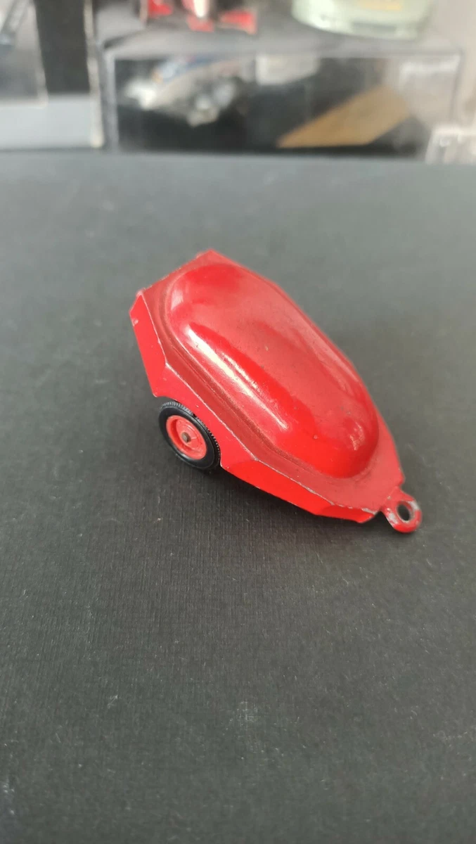 La Jeep DKW Munga militaire et sa remorque en miniature de Solido au 1/43e La Jeep DKW Munga militaire et sa remorque en miniature de Solido au 1/43e