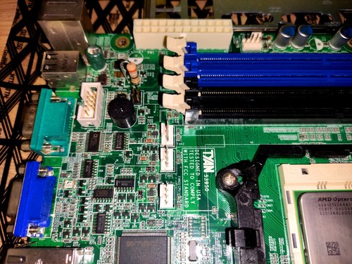 Tyan Tomcat h1000S (S3950) Motherboard + CPU AMD Opteron - Picture 5 of 10