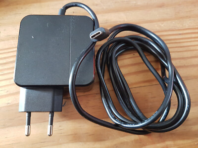 Ladegerät (45W) AC/DC ADAPTER USB Typ-C Guter Zustand wie Neu.
