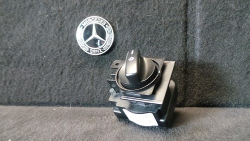 Y68-60 * Mercedes-Benz W245 B-Klasse Lichtschalter Licht Original // A1695452704
