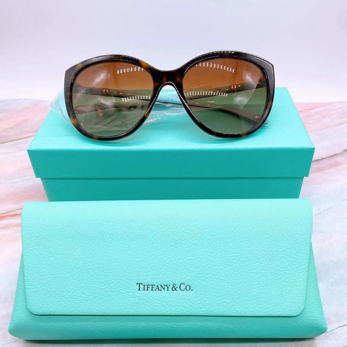 ティファニー Tiffanyサングラス TF4168-F 8134/3B Tiffany & Co gold / brown tort frame cat's eye sunglasses