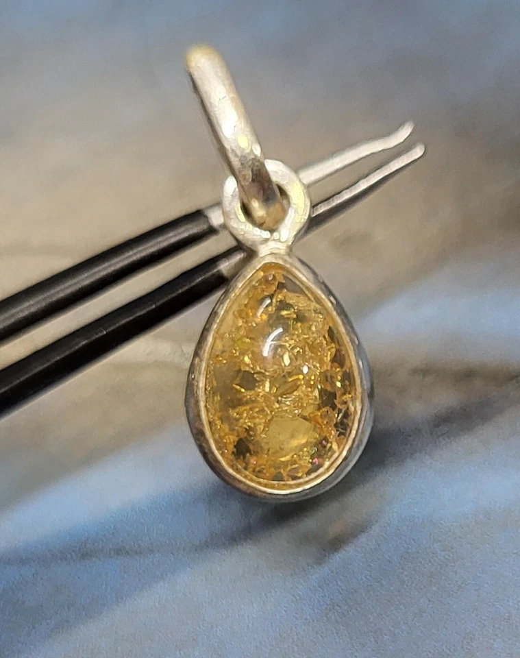 Delicato 2.5cm 925 Pendente Argento con Naturale Giallo Opale Pera Gemma - Immagine 4 di 4