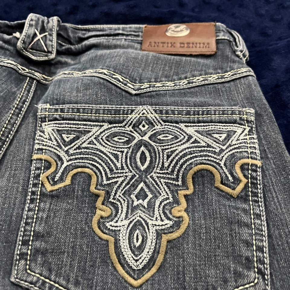 Jeans Antik Denim Bordados Pierna Ancha Corte Bota Para Hombre Talla 33 x 30 Foto 4 de 4