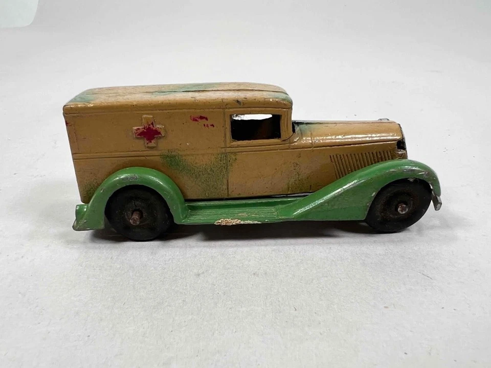 Rare Antique Tootsietoy USA #0809 Graham Army Camouflage Ambulance Model Car - Image 3 of 4