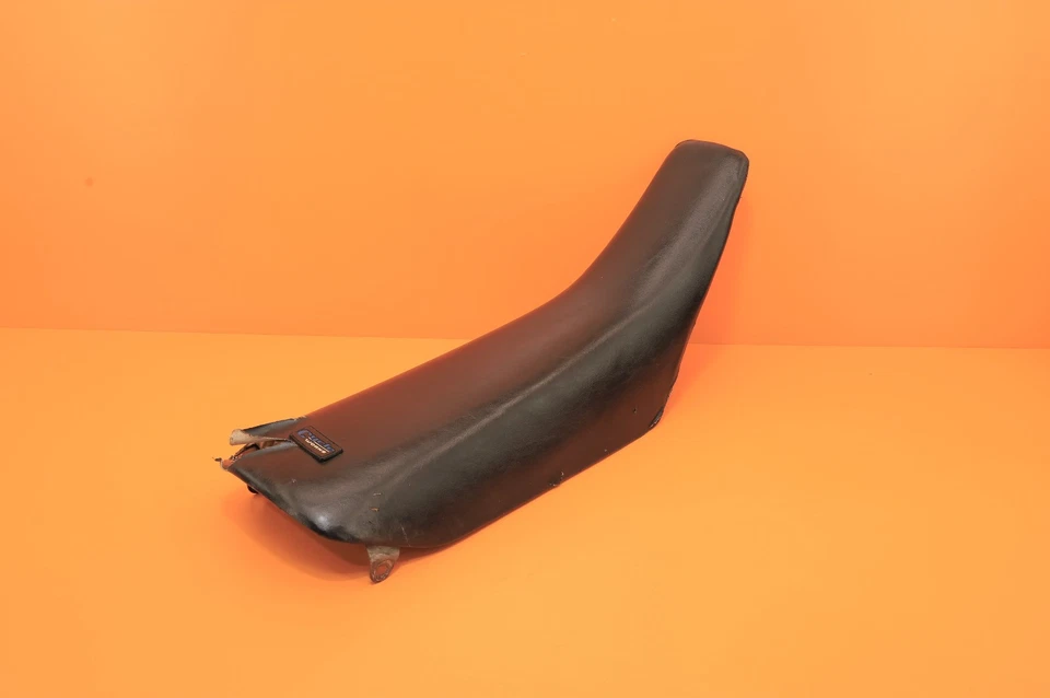 KTM 300 300EXC 1996 95-97 OEM asiento principal silla de montar plataforma base soportes Foto 3 de 4