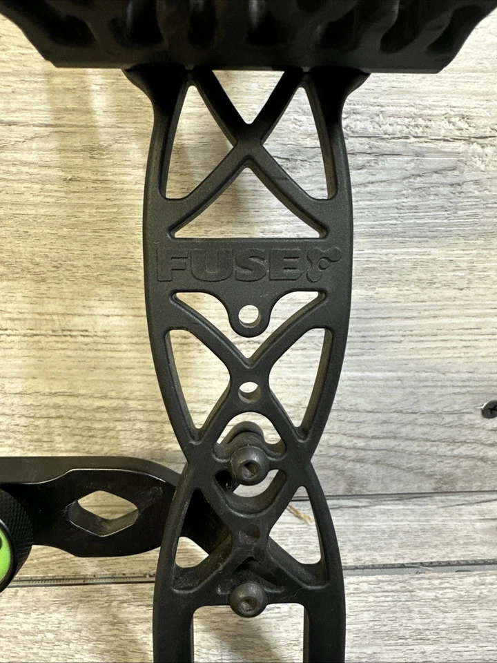 Колчан из 4 стрел с предохранителем для стрельбы из лука - черный - Изображение 3 из 4