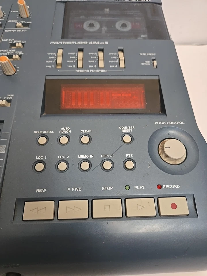 TASCAM 424mkIII 4-Track PortaStudio UNTESTED NO POWER SUPPLY - Image 4 of 4