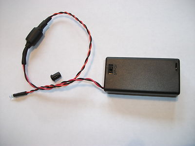 BATTERIEBETRIEBENE BLINKENDE BLAUE LED (3 mm). WÄHLEN SIE IHR BLITZINTERVALL 