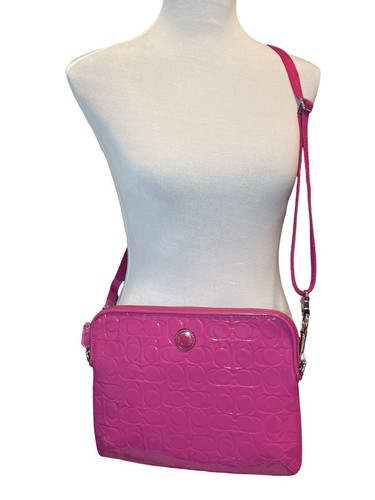 Coach Umhängetasche Tablet Tasche Emaille glänzend rosa verstellbarer Riemen - Bild 2 von 9