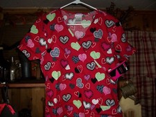 SCRUB STAR LADIES HEART DESIGN NURSING SCRUB TOP SIZE SMALL CROSS OVER FRONT NEW