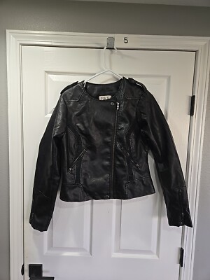 BKE Faux Leather  Jacket Womens Medium Long Sleeve Zip Biker Black SIZE M...