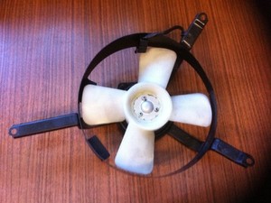Kühlerventilator Ventilator vom Kühler Lüfter Chiller Kawasaki ZXR 750 H2