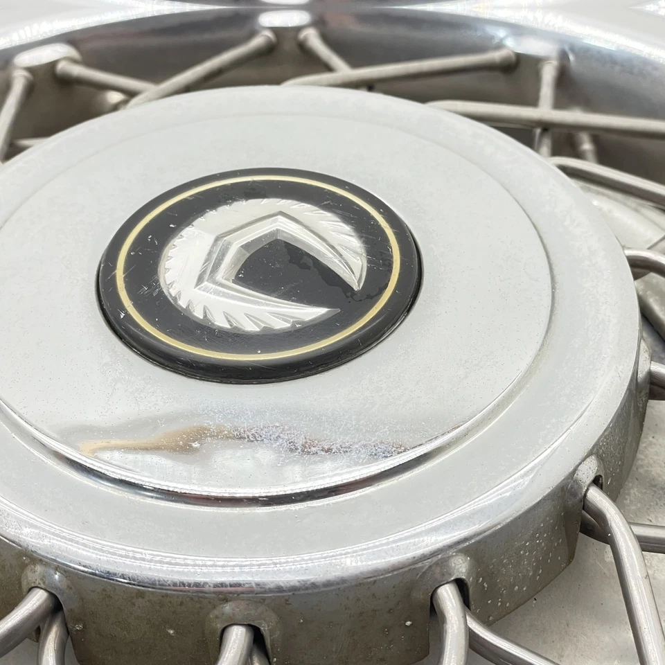 Chrysler LeBaron Mopar 1990-1995 15" radios tipo cable tapacubos cubierta de rueda W277 Foto 3 de 4