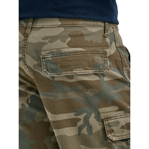 Wrangler Men's Multi-Pocket Relaxed Fit Camo Cargo Short with Stretch, Size 40 - Picture 5 of 6