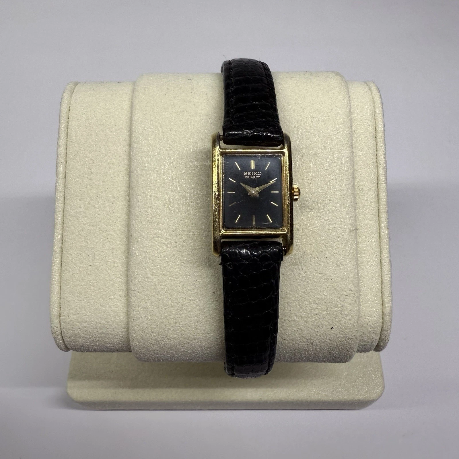 SEIKO IF20-5A69 Gold Tone Quartz Women Vintage Watch W70 *New Battery