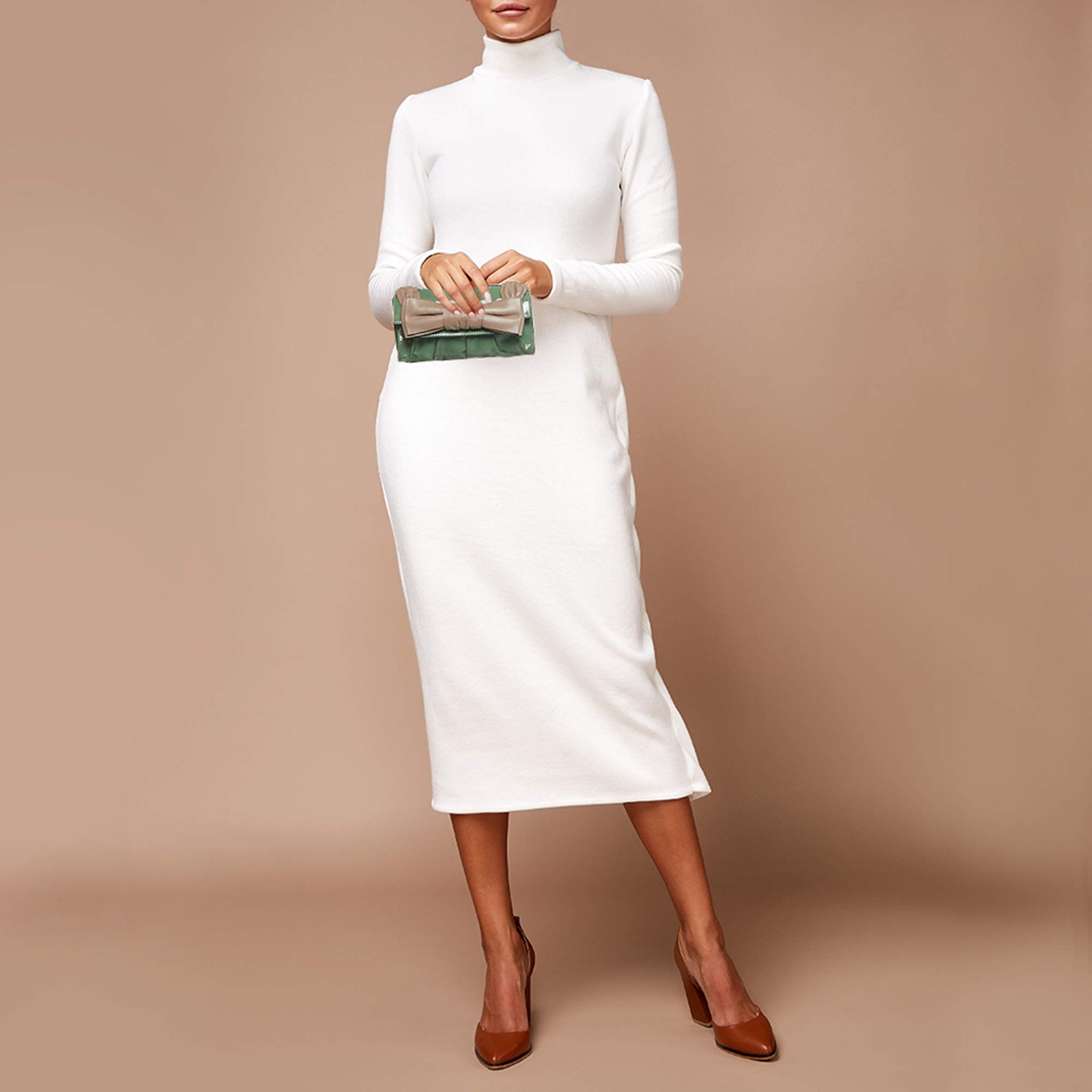 Valentino GreenBeige Patent Leather Bow Flap Clutch thumbnail 2