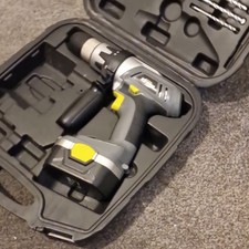 18V Cordless Drill/Driver Keyless Chuck Kit w/ Auxiliary Handle, Case, Charger