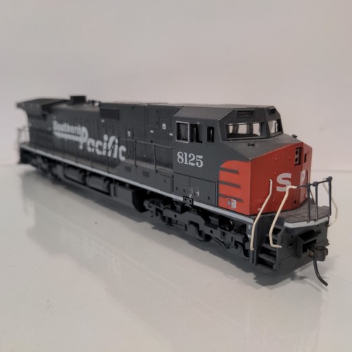 Tablero locomotora HO Athearn 4956 GE C44-9W DUMMY Southern Pacific SP 8125 9-44CW | Zustand: Used