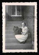GUAPO PERRO CHOW CHOW con MUJER CASA PASOS MEJORES AMIGOS FOTO ANTIGUA/DE COLECCIÓN - J247