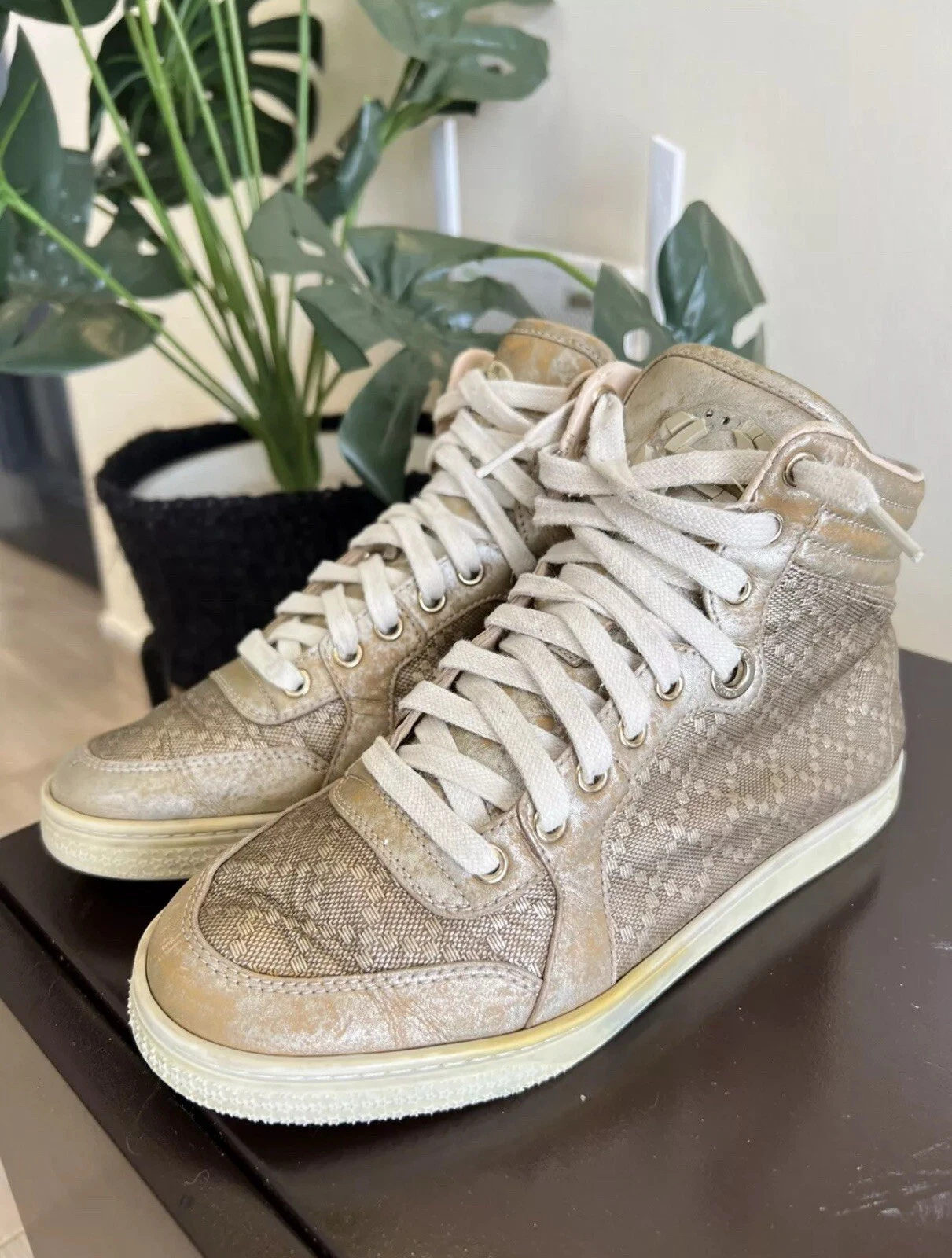 Baskets montantes Gucci Coda GG Diamanté en cuir doré US 6    EU 36,5