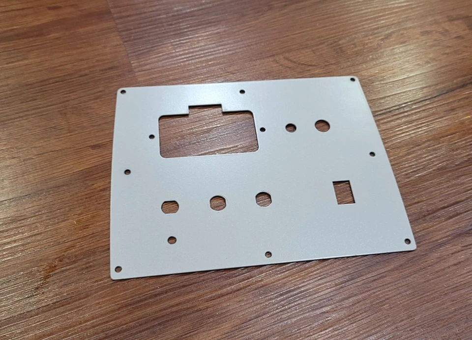 FUNDA FRONTAL RYOBI PARA RY-I2200GRA RY-I2200GR PORTÁTIL GEN HM-638496052 Foto 2 de 2