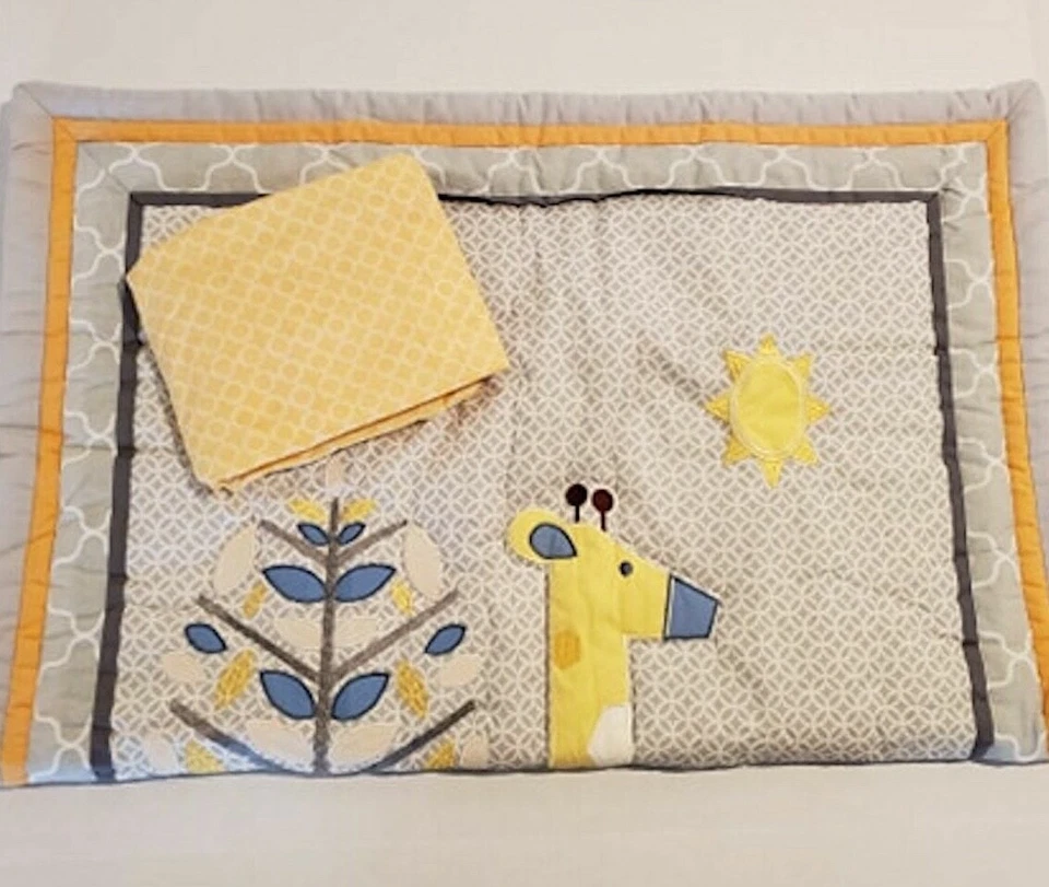 Little Love: Giraffe Time Edredón Amarillo y Sábana Ajustable de NoJo Foto 2 de 4