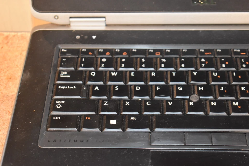 Dell Latitude E6430 Intel Core i7-3740QM 8GB RAM 180GB SSD Windows 7 Pro NVidia Foto 4 de 4