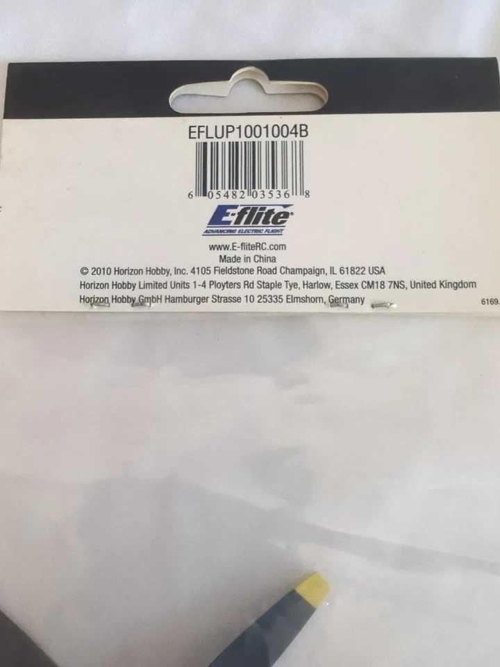 E-FLITE AIRPLANE EFLUP1001004B = 100 X 100MM 4 BLADE PROPELLER  - Image 4 of 4
