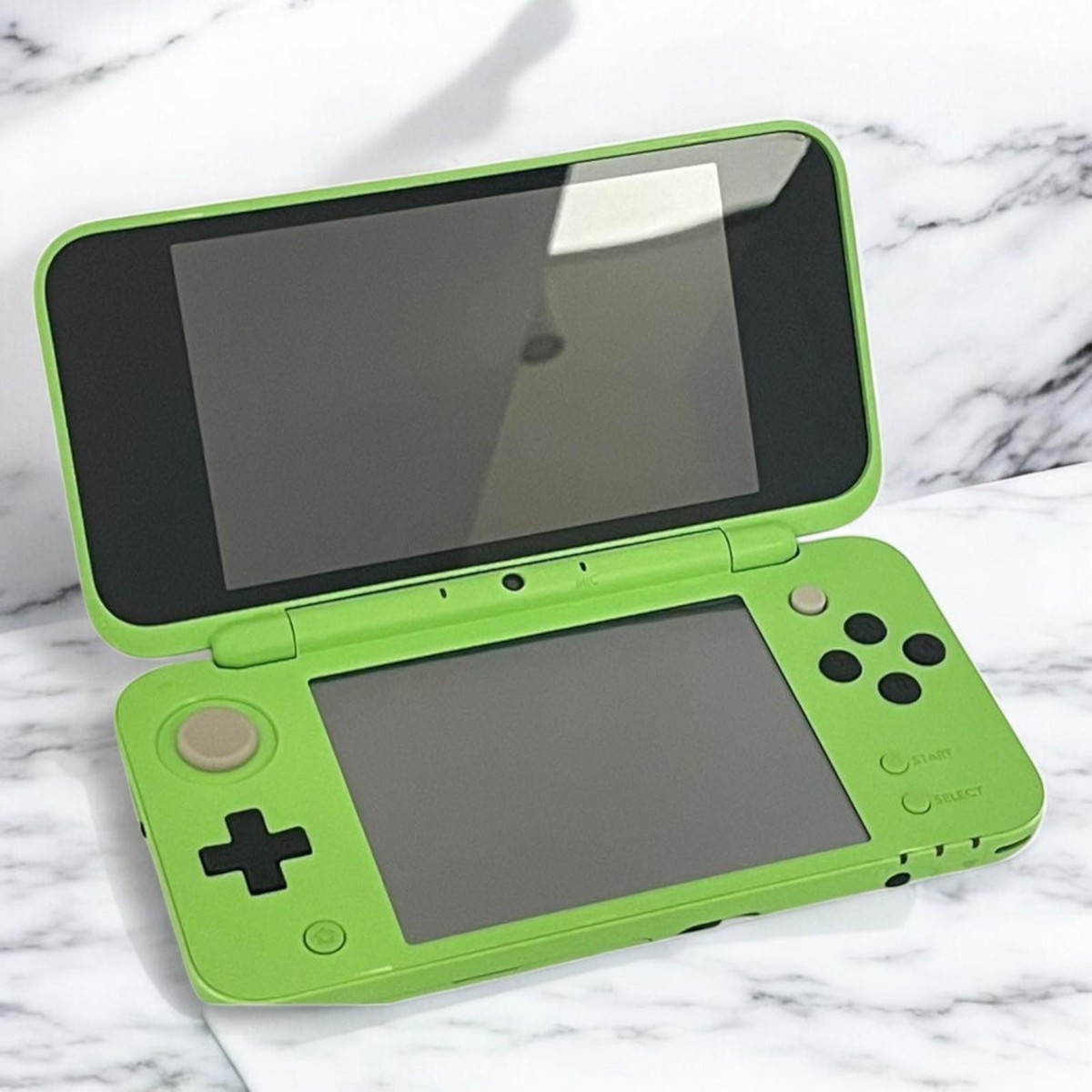 New Nintendo 2DS LL Minecraft Creeper Console Stylus Working Japan