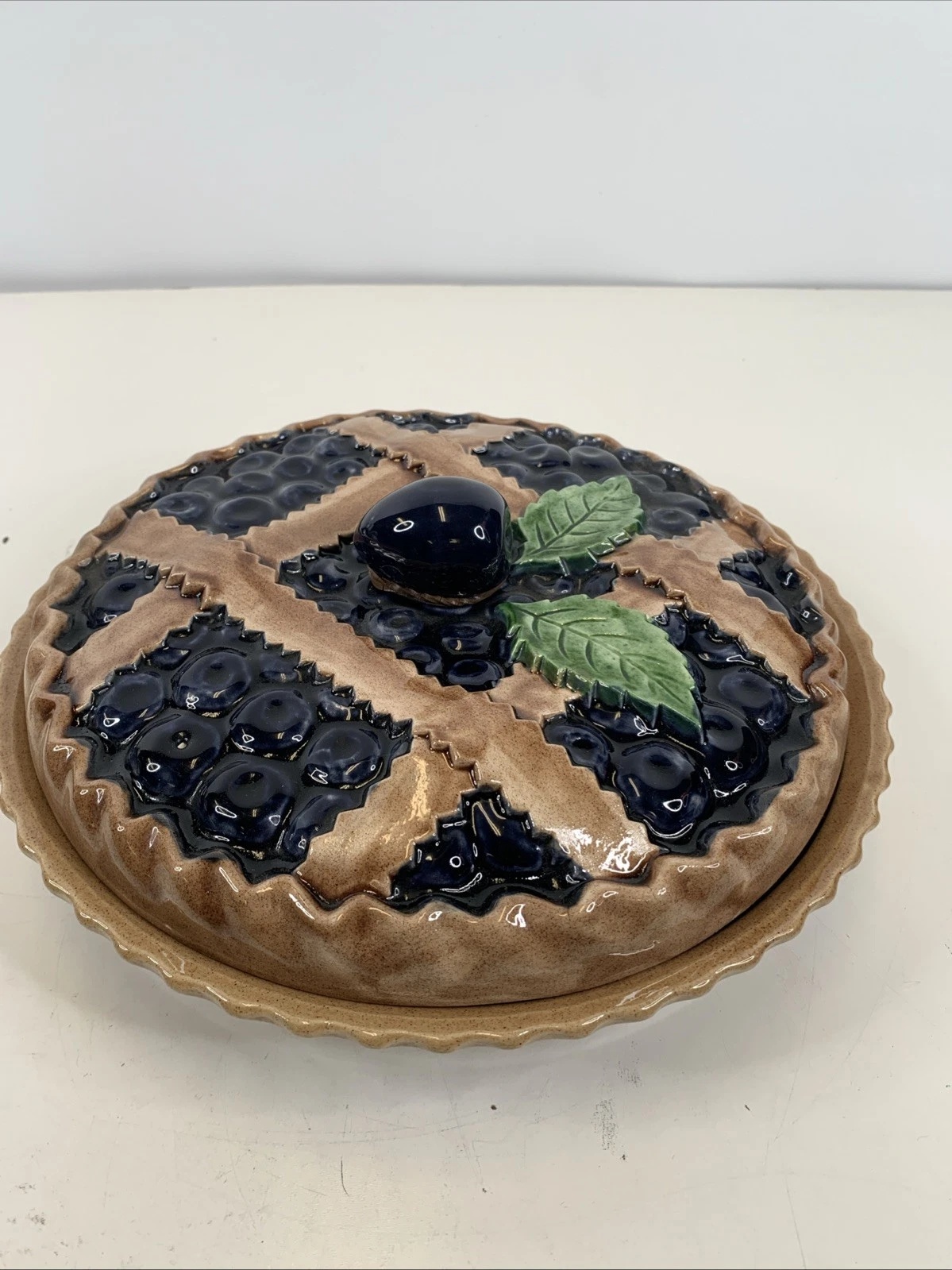 Vintage Blueberry Pie Ceramic Covered Dish Plate Made in Portugal
Opens in a new window or tab