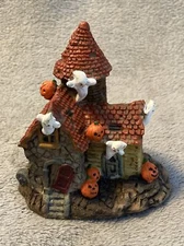 K's Collection Resin Halloween Haunted House Ghosts, Pumpkins #993281 Nice Rare!