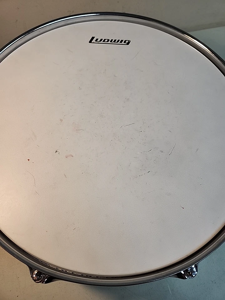 Ludwig BW 14 英寸 x 5⁄2 英寸深摇杆小军带手提箱 — 第 3/4 张图片