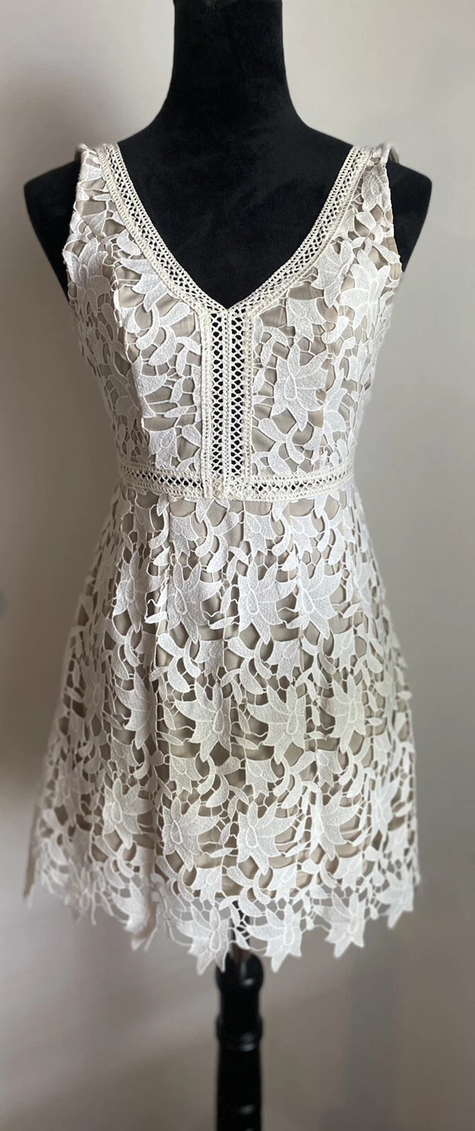 OFF WHITE Abito donna firmato 8 piccolo bianco sporco floreale senza maniche mini pizzo