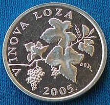 2 Lipe 2005. Croatia Aluminium-magnesium coin, Croatian text - VINOVA LOZA !