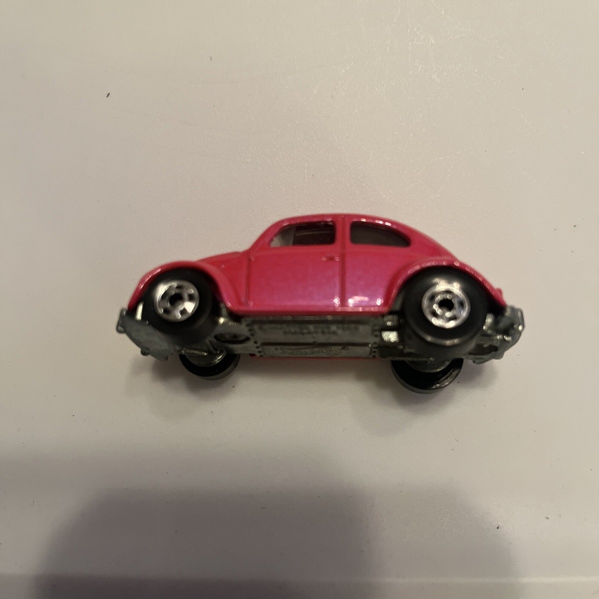 VW Bug Volkswagen Pink Beetle Loose Hot Wheels Pearl Driver