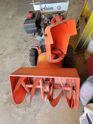Ariens Snow King Two-Stage Gasoline Snow Blower / Snowthrower, Orange