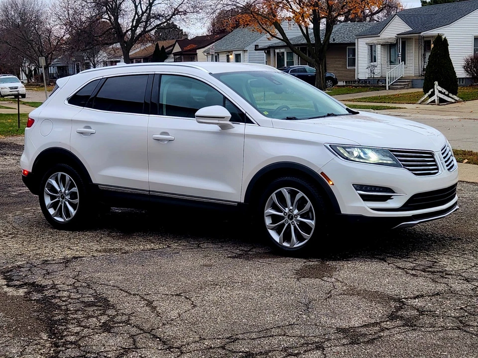 Lincoln MKC Select 2018 AWD (único dueño) sin comisiones de concesionario Foto 3 de 4